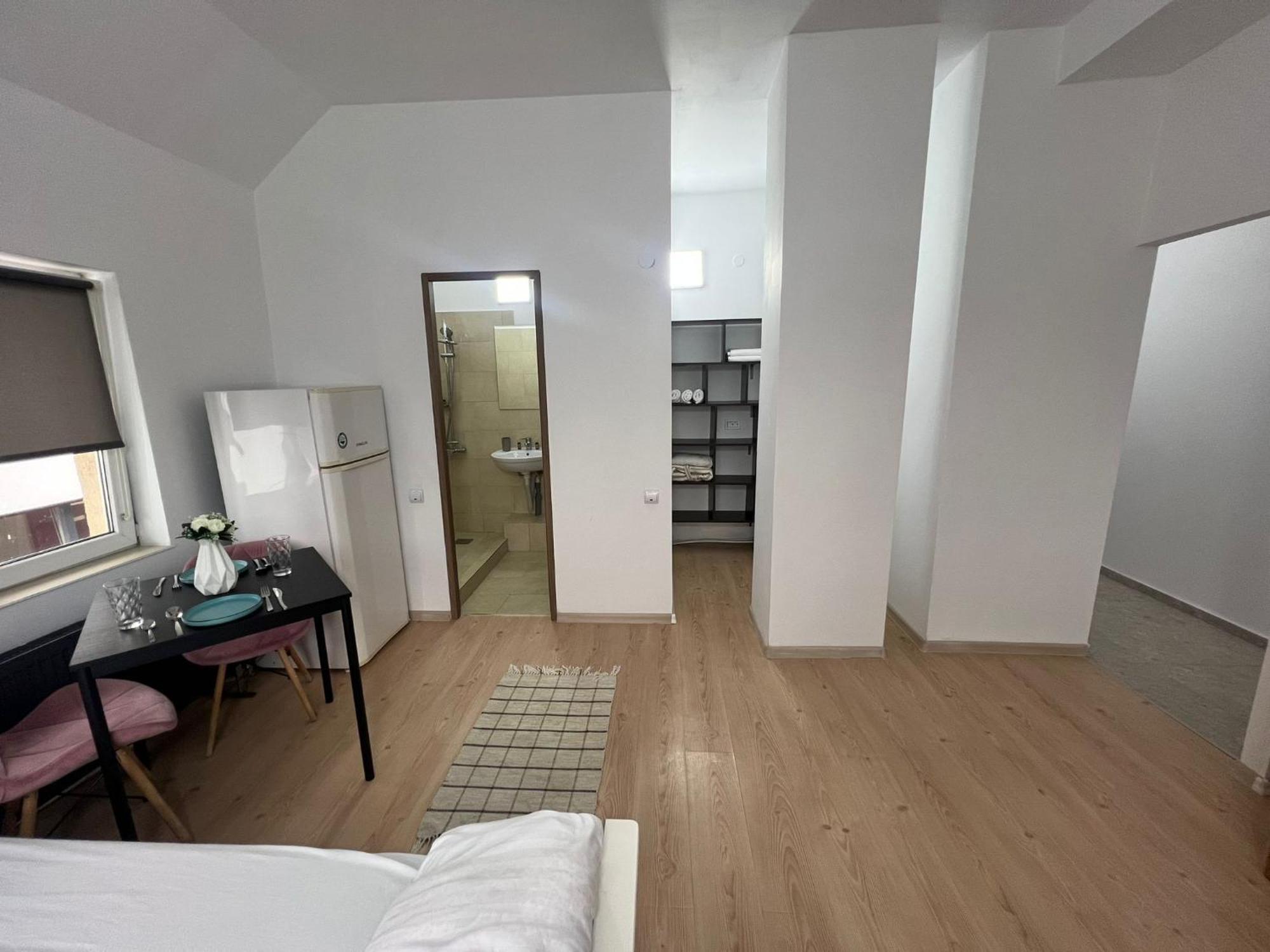 克卢日-纳波卡Compact House公寓 外观 照片